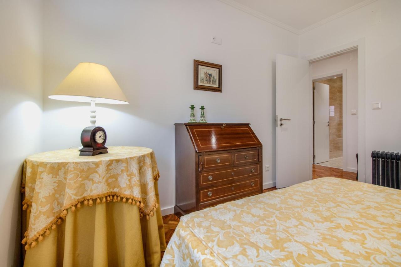 Apartment At Roma Boulevard Lisbon