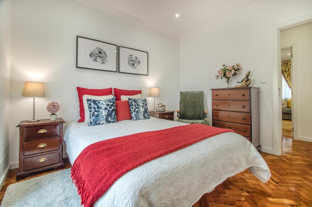 Apartment At Roma Boulevard Lisbon